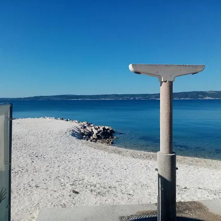 Apartment Ll S Pogledom I Izmedu Splita I Trogira Su Dalmacija Hrvatska *