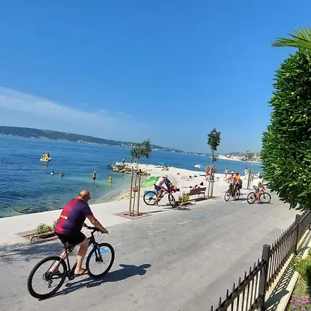 Ll S Pogledom I Izmedu Splita I Trogira Su Dalmacija Hrvatska Apartment