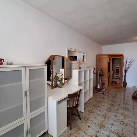 Apartment Ll S Pogledom- Odmor Za Dusu I Tjelo Izmedu Splita I Trogira-dalmacija *